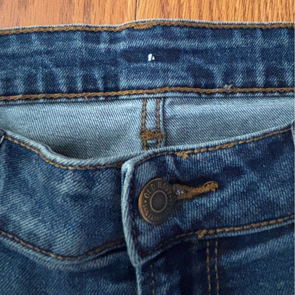 PAISLEY POCKETS * UNIQUE OLD NAVY DENIM DISTRESSED SHORTS * PATCHES * NO HOLES - Picture 8 of 11